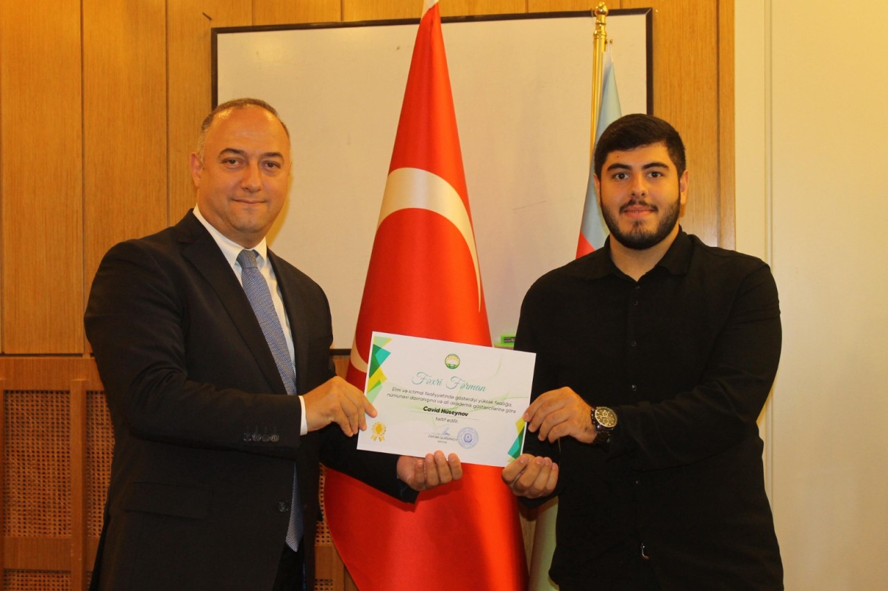 ADAU-nun rəhbər heyəti İzmirdə tələbələrlə görüş keçirdi - FOTOLAR